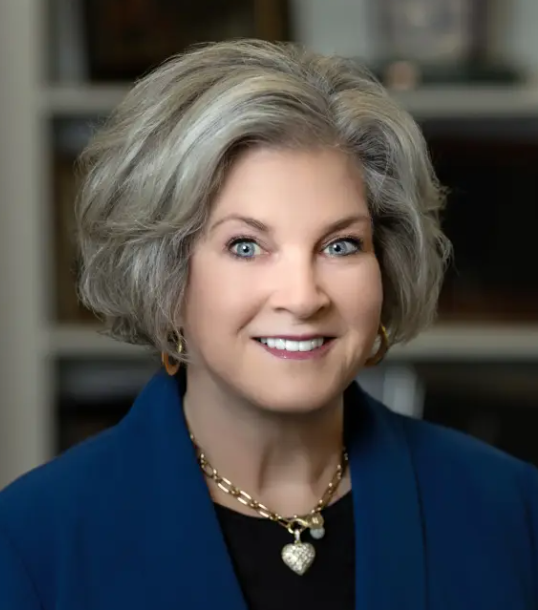Headshot or formal portrait of Susie Wiles